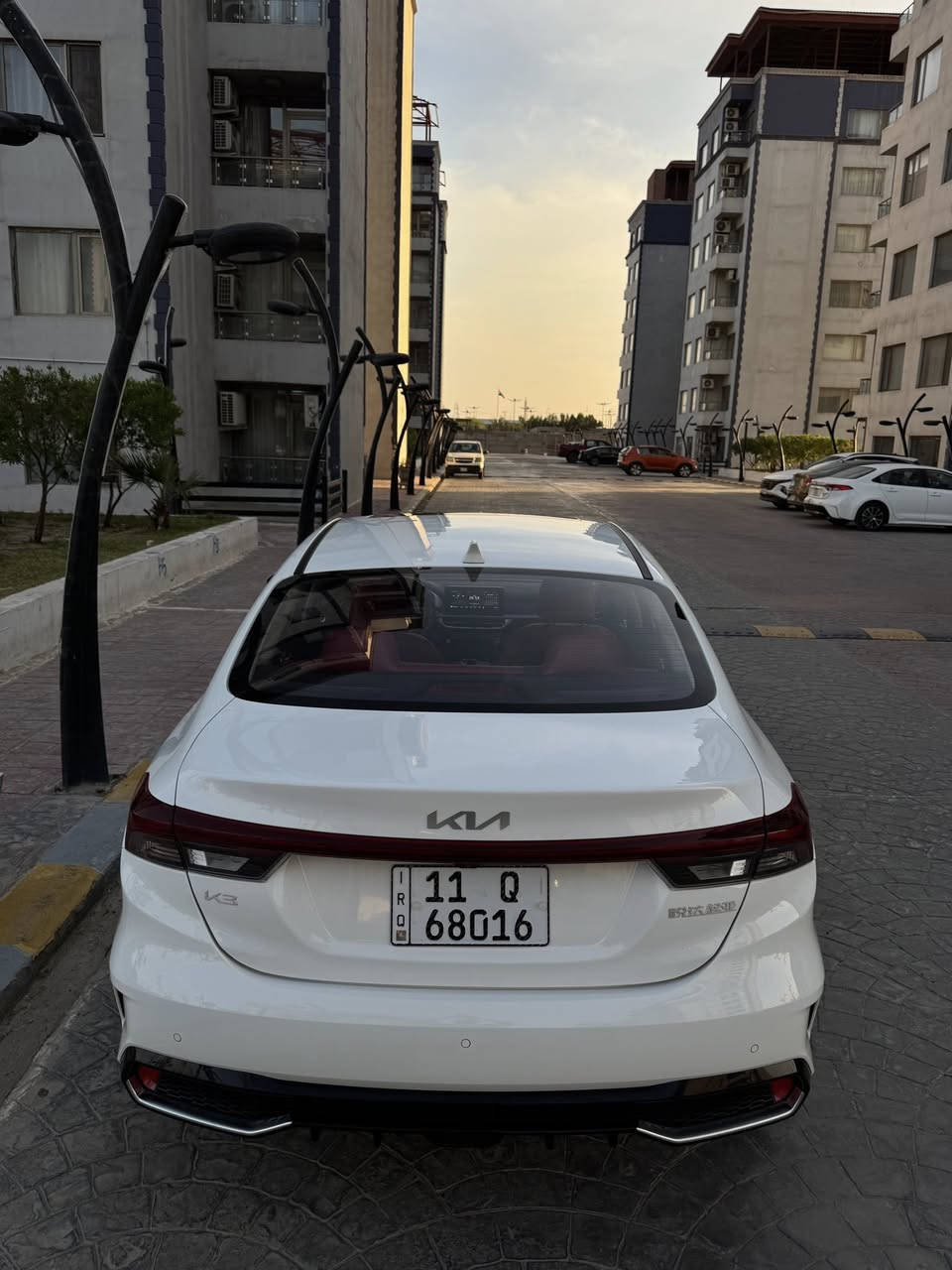 كيا K3
موديل : 2024 
حجم المحرك : 1500cc دبل نوزل
رقم بغداد بأسمي تحويل مباشر

المواصفات فول :

• بصمة تشغيل
• بصمة ابواب
• فتحة سقف سلايد
• حساسات اماميه وخلفية
• داخل جلد احمر مميز
• شاشة وكامرة خلفية دوارة
• هاند بريك دكمه واوتو هول
• 4 وضعيات قيادة
• لايت LED امامي وخلفي
• لايت امامي 3 عدسات
• حساس اطارات
• مانع انزلاق
• مري شفط وترحيب
• تحكمات ستيرن

ماشية 23 الف كيلو متر خليجي مكفولة كفالة عامة

السعر 148$ وبيها مجال بسيط

مكان السيارة : واسط 

للتواصل : ***********
