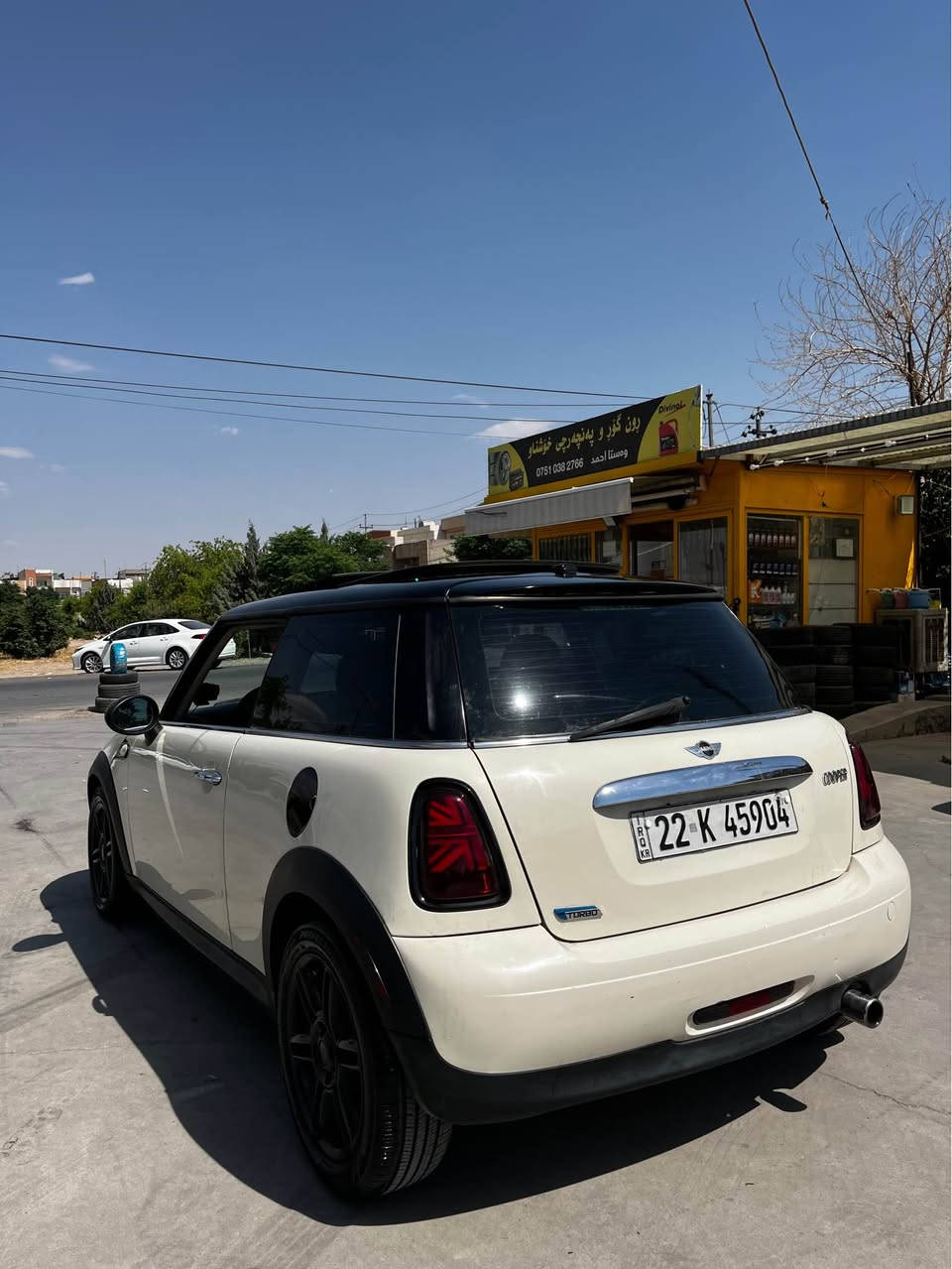 MINI COOPER مۆدیل ٢٠١٢ مەچینە ٢٠ بئ تۆربۆ سەیارەکە کلینە هیچی نیە تەنها یەک بست تەعدیلی هەیە سەیارەچی خاوێن و بئ مەسروف هەموو شتی جاهیزە زعری ٨٣ کەمەک مەجال شوێن هەولێر   ژ.*********** أربيل, العراق
