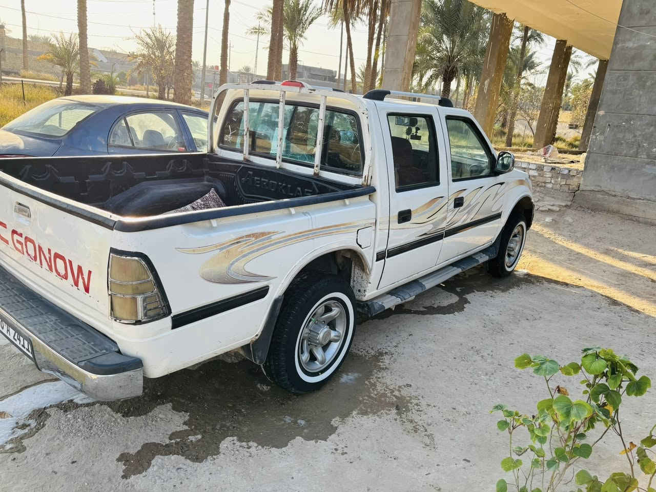 السلام عليكم كنوة ٢٠١٢ بدون صبغ بدون حادث تخم تاير جديد مسجل ايباد جديد وتخم سماعه نقص اكسسورات رقم بابل جديد باسمي عنوان السيارة بابل
***********
