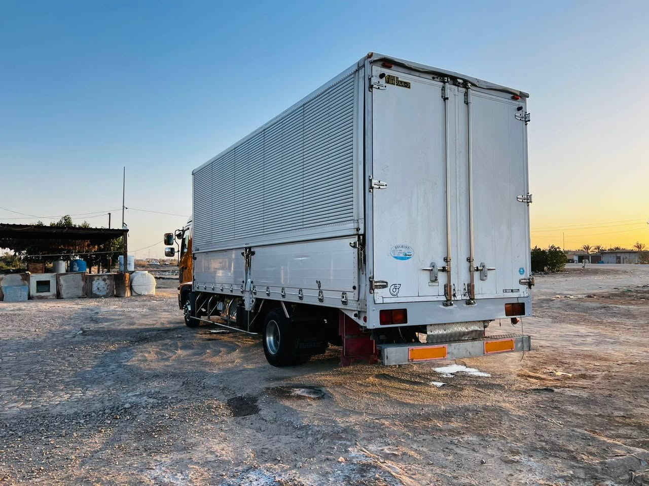 اللهم صل ع محمد وآل محمد 👍🇮🇶🇮🇶
 هينو شيطان حافظه شاصي 6 وربع
 مكينه 80 بم ونوزل دخول جديد 
معرض النصر / قضاء النصر / ذي قار 
***********
***********
