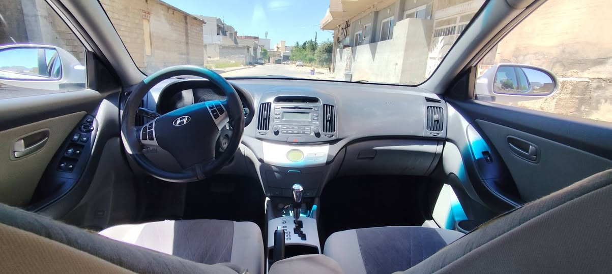 ئاڤانتی 2009
گێڕ و مەکینەی بێ عەیب
سەیارەیەکی بێ موشکیلەیە
شوێن :چوارقوڕنە
*********** رانية, السليمانية
