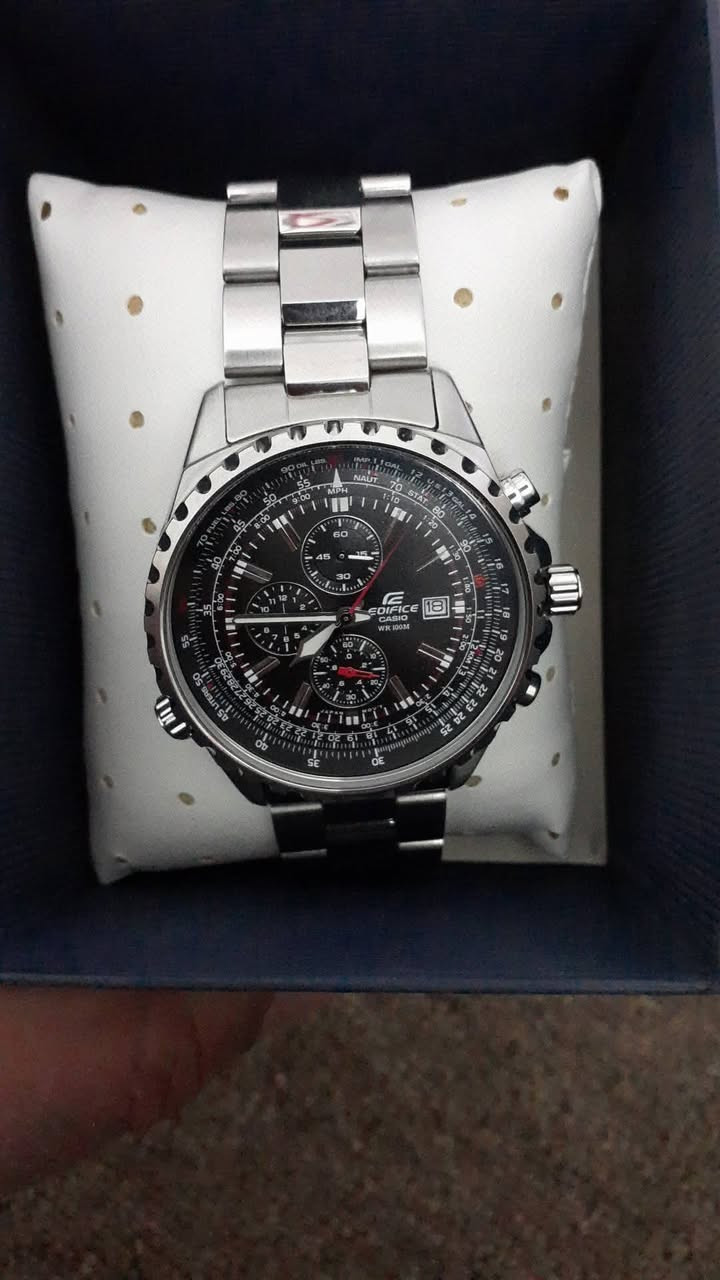 ساعه كاسيو ماركه اصليه للبيع مكاني بغداد
السعر 100 الف بيهه مجال حك الجيا متوازي على بيعتهه


**إذا كنت صاحب هذا الإعلان وتريد حذفه لأي سبب، رجاءا أرسل رسالة إلى الدعم الفني**