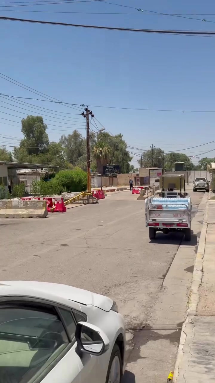 محل للبيع في بغداد سبع بكار مقابل الجامعه المستنصرية كليه التربيه الاساسيه المحل مبني من سندويج بنل على ارض ملك ليس تجاوز 
سعر المحل 5مليون بدون بضاعه فقط الديكور والرفوف
ايجار المحل بشهر الواحد 500الف تدفع فقط في الموسم الدراسي وفي العطله الصيفيه لا يوجد ايجار 
للأستفسار  ***********
