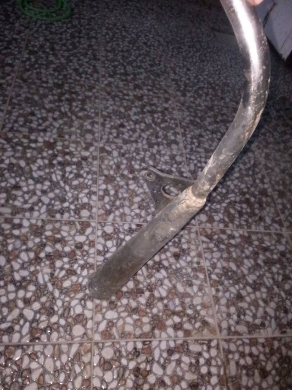 سلام عليكم غراض يراني للبيع صندوك دلفري جديد صالنصه نامه صوته مال MKZ عاليه وخرج مكاني ديالى الخالص سعره 30 نهايته بدون معامله رقمي ***********
