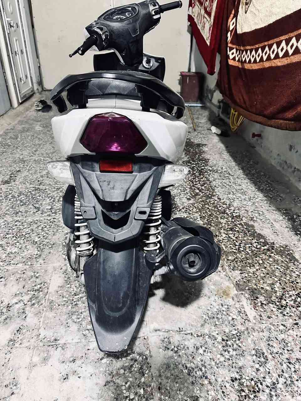 السلام عليكم GTR للبيع مكينة مكفولة من البرغي تجي تجيب وياك فيتر وتفحص على راحتك دراجة كهربائيات كلهة شغالة مثل مموضح بالفيديو نكرة سلف الدراجة شلعة معدل خير من اللّٰه السعر 850وبيهة مجال بسيط حك الجية مكاني بغداد المشتل
رقمي ***********
