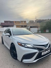 ‏2022  𝐓𝐎𝐘𝐎𝐓𝐀 𝐂𝐀𝐌𝐑𝐘-𝐗𝐒𝐄 Hybrid تويوتا كامري (XSE) موديل : 2022 اللون :...