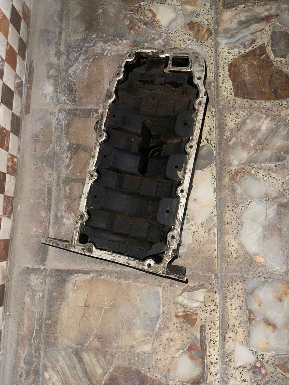 سلام عليكم كير سياره شوفر ليت سونك 
سعر 120وبي مجال 
***********
