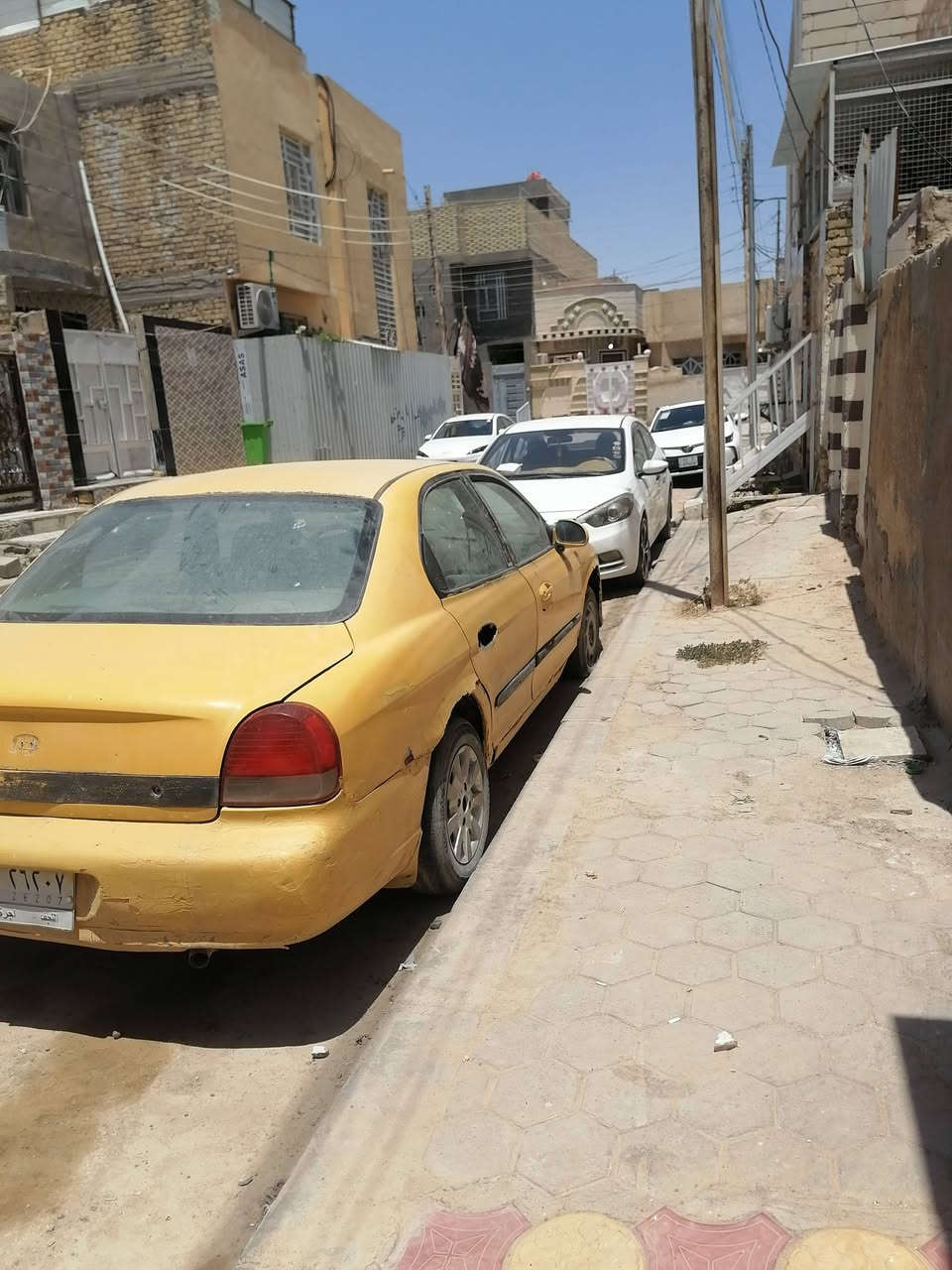 سلام عليكم  عندي سياره وفود موديل 2000 السياره متروكه رقمها نجف راعيها موجود رايدينها قفل بعشر ورقات موبايل ***********

