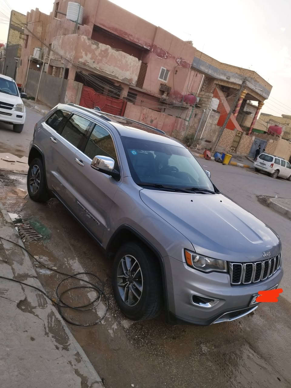 جيب شيروكي2020 رقم بغداد 
لمتد فول مواصفات
كشنات جلد تحكم كهربائي الكل تدفئه تبريد
شاشه كبيره
بنوراما فتحتين
ويل 18 تخم تاير دلوب جديد
حساس خلفي
توقف ذاتي 
حساسات جانبيه
مري قلاب
نقطه عمياء
تشغيل عن بعد
لايت اوتو
محرك 3600
وبعد هواي مواصفات 
حادثه تقرير غرق 
*********** بيع او مراوس اوباما فقط حسب القناعه
