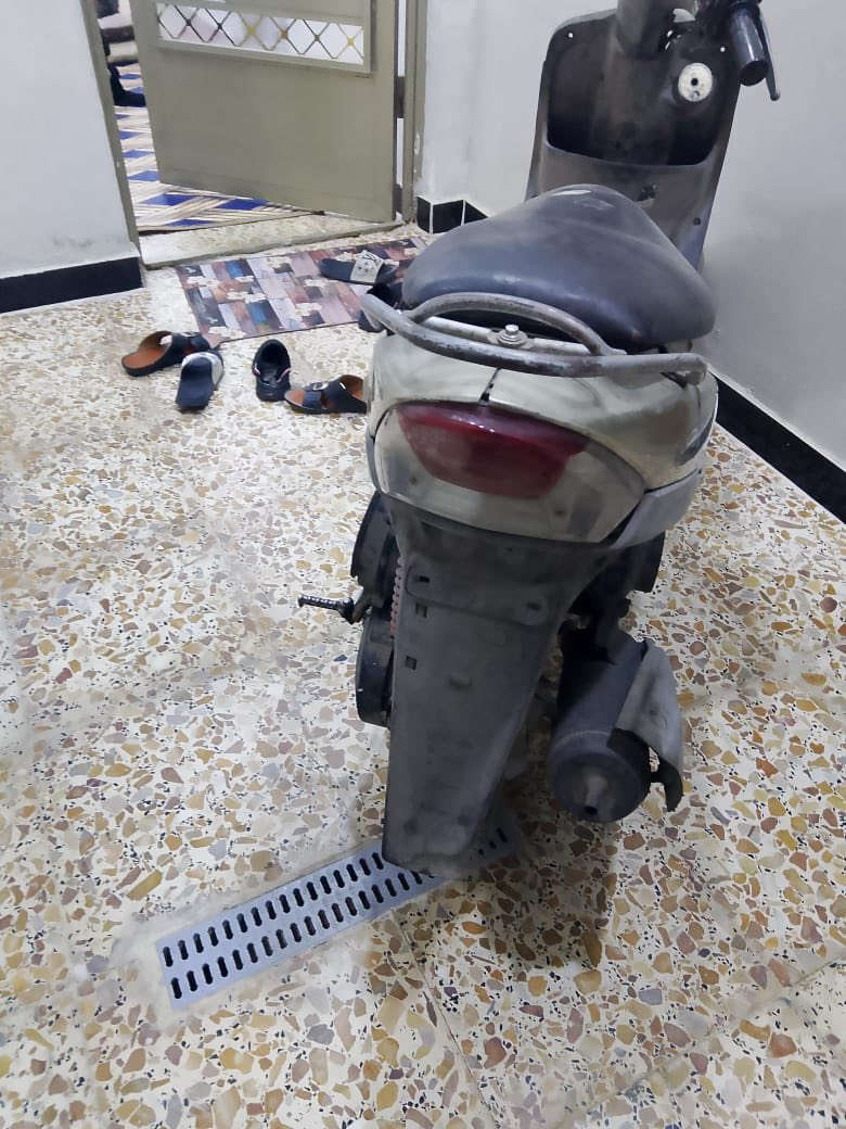 دراجه ماكس منغولي كفراتها كامله الدراجه متروكه نقصها بس كابريتر أبيعها على طفيتها مكينتها حلوه ناعمه 
السعر 300 بيها مجال 
بغداد مدينة الصدر 
غير متواجد على الفيس أو واتساب 
***********
