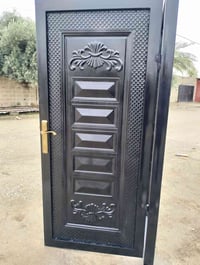 شغل باب حديد حسب القياس والنقشه 07709969319