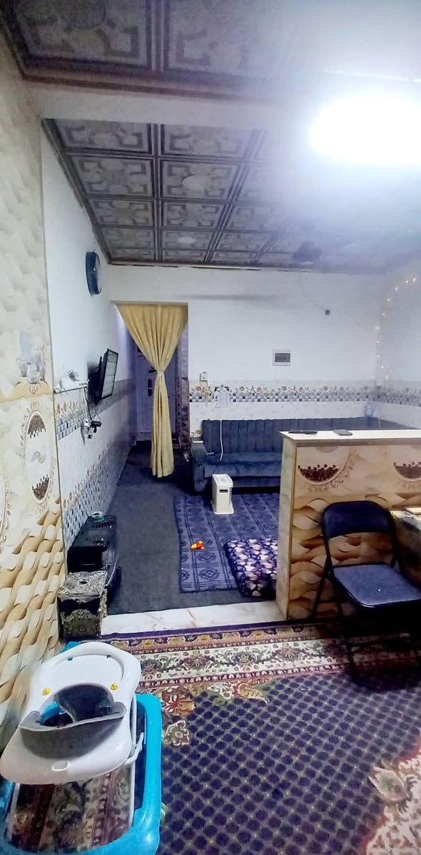 مكتب ابو شمال للعقار ✅️ دار للبيع في مزارع الصديق قرب جامع الطيار مدخل من الصديق والسكر 

🔴 مساحة 80 متر  طابق واحد بناء 2018 

🔴 يحتوي على  غرفة نوم . هول . مطبخ . مغاسل داخل وخارج البيت . بيتونه . سطحين 

🔴 سند بستان طابو زهور كارت بلدية 

🔴 اتجاه شروق شارع صبة السعر 65 مليون 

موقع المكتب حي السكر قرب جامع الصفا والمروة 
***********
***********
***********
