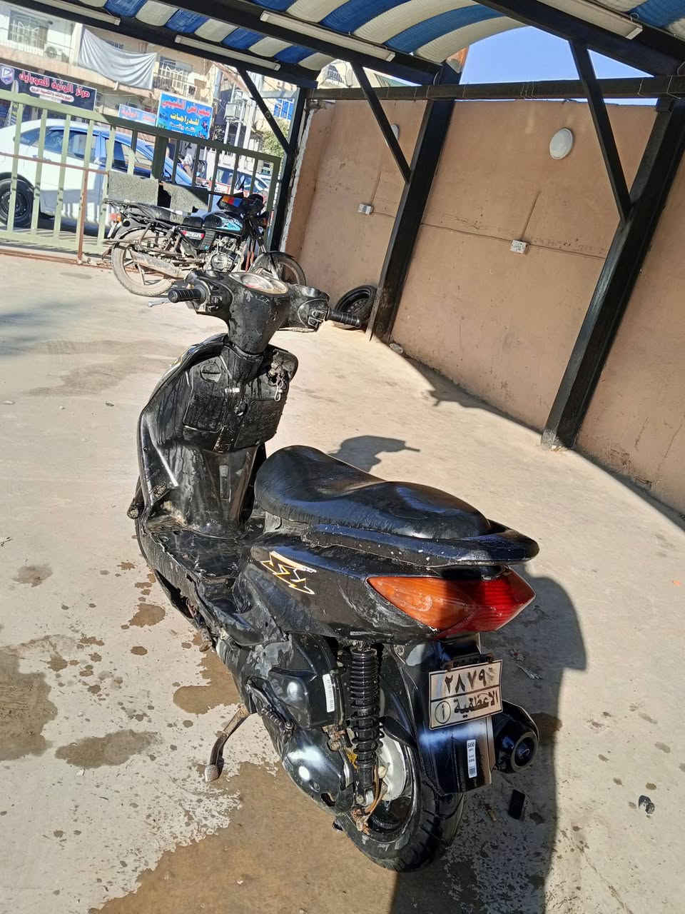 سلام عليكم دراجه سكنس نثيه للبيع دراجه حلوه و نضيفه زوج تايرات جدد هندر سلف شغال دراجه كلشي بيهه شغال مابيهه اي نقص بس كفرات يرادلهن اضبضب سعر الدراجه 375 و بيه مجال بصيط  مكينه ممفتوحه بوشه 51 بلادي المكان ديالى بعقوبه قرب فلكت المين  للستفسار عله هاذه الرقم ***********
