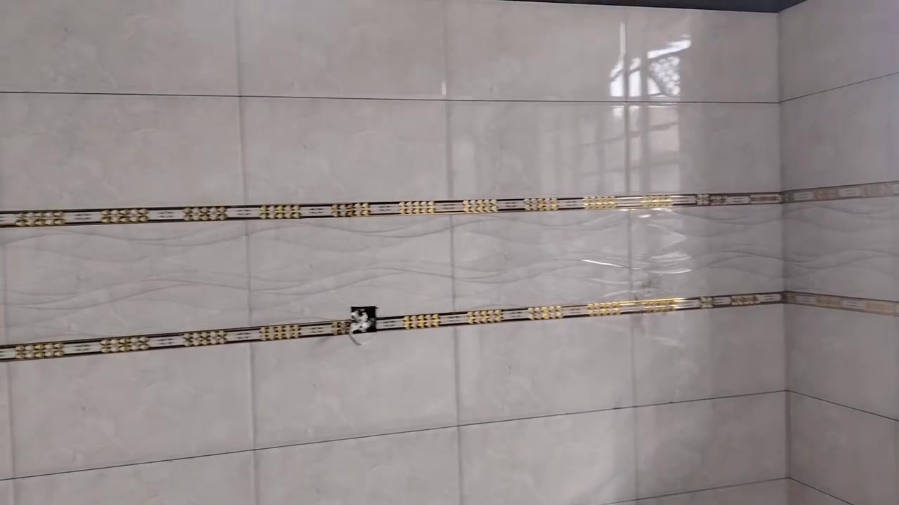 السلام عليكم كادر سيراميك متفرق شغل درجة أولى للتواصل الاتصال على الرقم *********** او تواصل واتس اب
