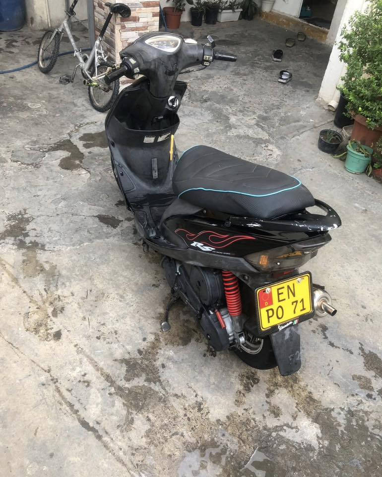 ســُلام عِـليكم دراجة ماكس للبيع دراجة جامدة و فحص كدام عينك السعر 350 و بيها مجال للتواصل ‭0771 162 6862‬
