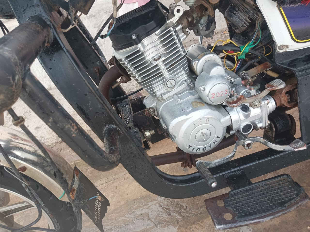ستوته فحل للبيع موديل 22 محرك 150 سعر مليون و300 بيها مجال قليل
م/ ***********
