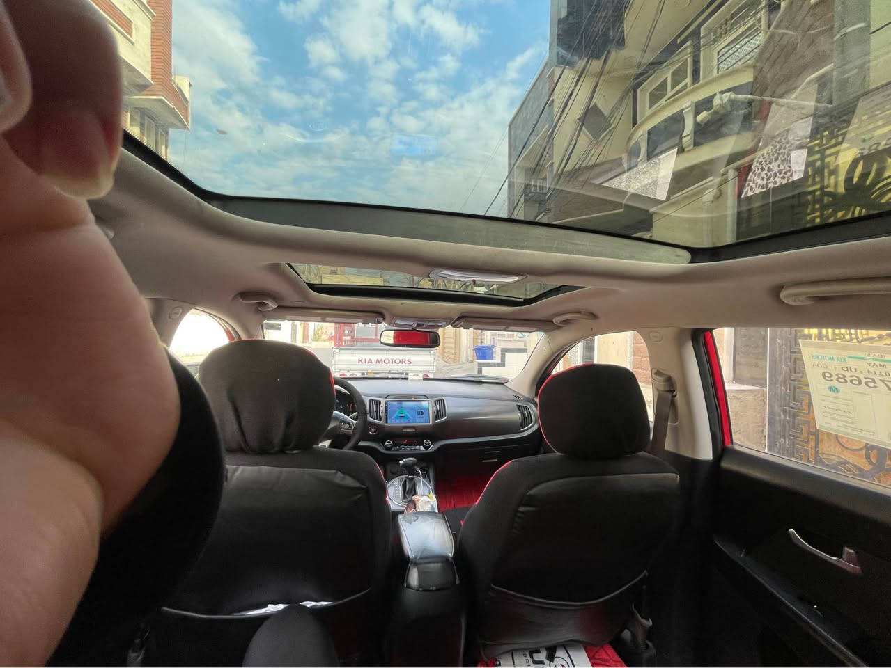 السلام عليك 
———————-
للبيع والمراوس ..
كيا سبورتج ٢٠١١ أمريكيه حادثهة جاملغ امامي عكس السايق نفسه مصلح وجاملغ لخلفي نص منه صبغ موجود السونار سياره فول مواصفات بصمه شاشه كامره دواره بنراما كشنات جلد تدفئه وتبريد كشنات كشن امامي كهرباء اشاير بلمري حساس خلفي سياره حلوه ونظيفه ماشيه ٨٤ الف محرك ٢٠٠٠تيربو كير مكينه صدر امامي خلفي كله مكفول سونار موجود بلمنشور رقمهة بغداد نكليزي رقمهة حلو السعر ١٢٨ $ وبيهة مجال بسيط مكان السياره بغداد الشعلة حي الجوادين قرب السوق     
للاستفسار اكثر 
———————-
***********امير علي . بغداد, العراق
