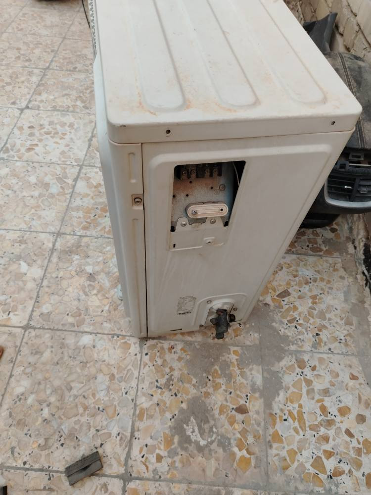 السلام عليكم
سبلت اواكس طن ونص للبيع
مكاني بغداد الطالبية
*********** بغداد, العراق
