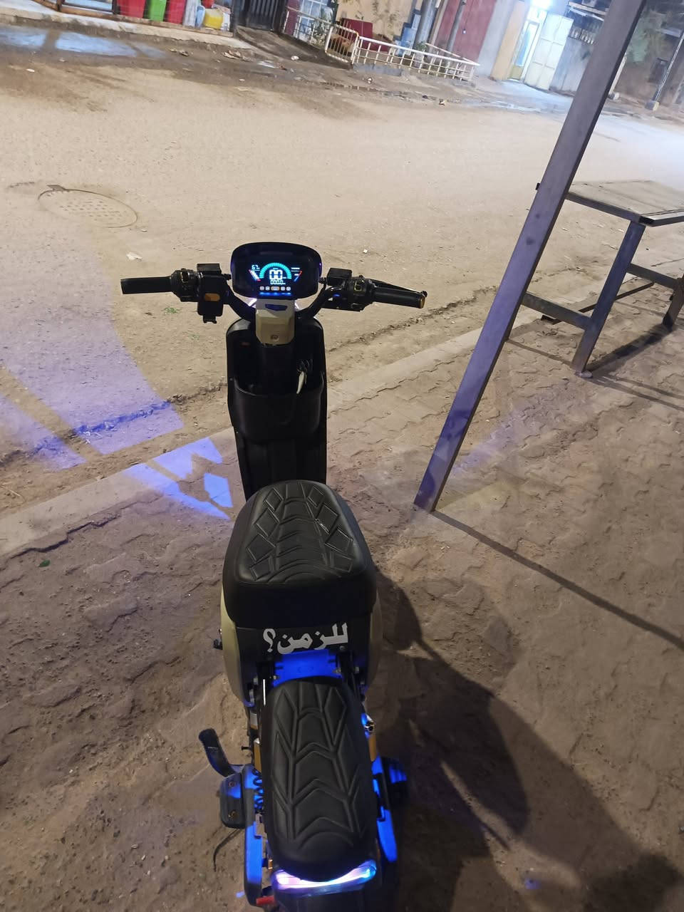 سلام عليكم
درجة لبيع 
نوع  R9
موديل 2026
مواصفات  
كارت 
بصميتن  
سويج  
سرعه 109 
بطاريات 32 امبير اكبير 
تحكم بتلوث دكم 
بل شاشه 
غراضه كامله 
مكاني بصره حي لاصدقاه 
سعر 450 وبيه مجال 
بيع مستجعل 
رقمي 
***********
