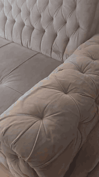 السلام عليكم  ديوان متكون من ١٠ مقاعد سعر ٣٠٠ لون بيجي وتخم ١٠ مقاعد سعر ٣٠٠ للإستفسار ***********
