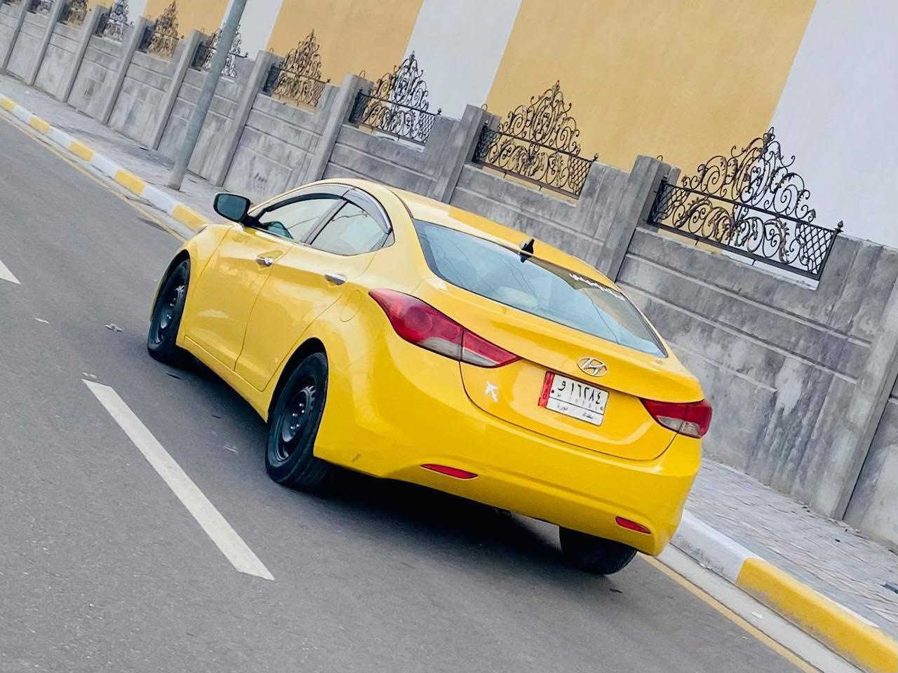 السلام عليكم للبيع هونداي النترا موديل 2013 وارد امريكي بيه تبديل جاملغ امامية فقط بدون داخل شرط والباقي مكفول كفاله عامه من ضربه وتبديل كله ليبل واحد السياره هزه جديده موصفات تحكم تدفه بل كشنات  داخل بيجي مكينه 1800 دوش ما مفتوحه سنويه لغايه 27 مصفره هيه وغرمات السياره جديده حيل وجاهزه شرط احله من صور اي نقص مابيه سياره كير مكينه حداديه تخم تاير تبريد السعر 105 بيه مجال بسيط لاستفسار اكثر لاتصال على الرقم *********** مكان السيارة كربلاء
