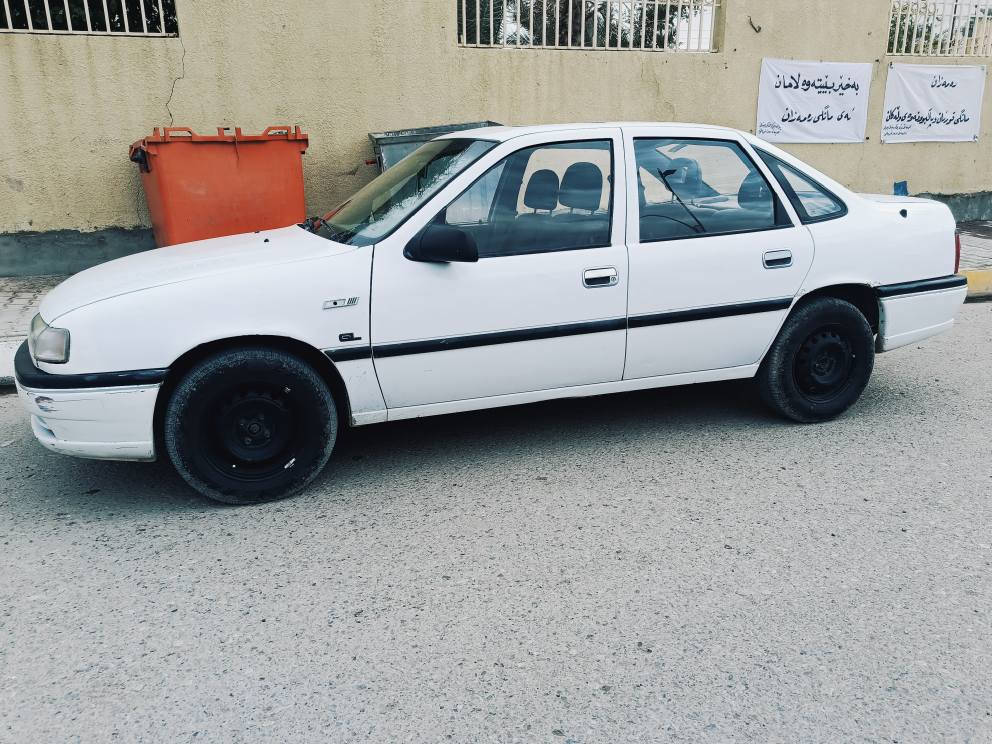 اوبل فكترا 1993 حجم 20
رقم سليمانية سنوية جديد لحد2030
بيها كوبون بانزين
محرك كير شرط كير عادي سقف سلايتabs
سيارة مابيها صبغ كلها عل بلاد 
مابيها حادث  مكفول شرط 
السعر43ورقة وبيها مجال
مكان دوز خورماتو
***********
*********** طوز, صلاح الدين
