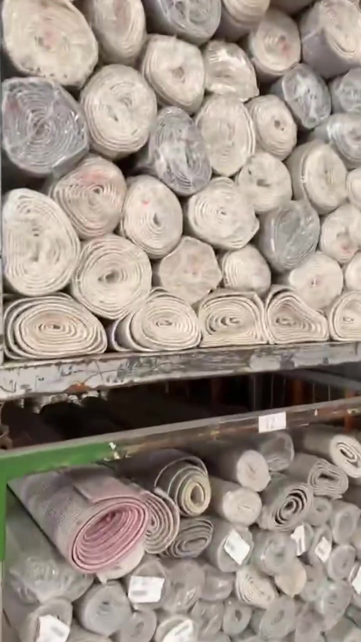 العدد.  40 الف متر.   قياسات كبار.   تركي.  شلعه كل المخزن.   السعر.  للمتر. 1. دولار.   مطروح.  بضاعه اللي يريد. لئن صيف السعر.  جيد.   فرصه.  لاصحاب المخازن.


**إذا كنت صاحب هذا الإعلان وتريد حذفه لأي سبب، رجاءا أرسل رسالة إلى الدعم الفني**