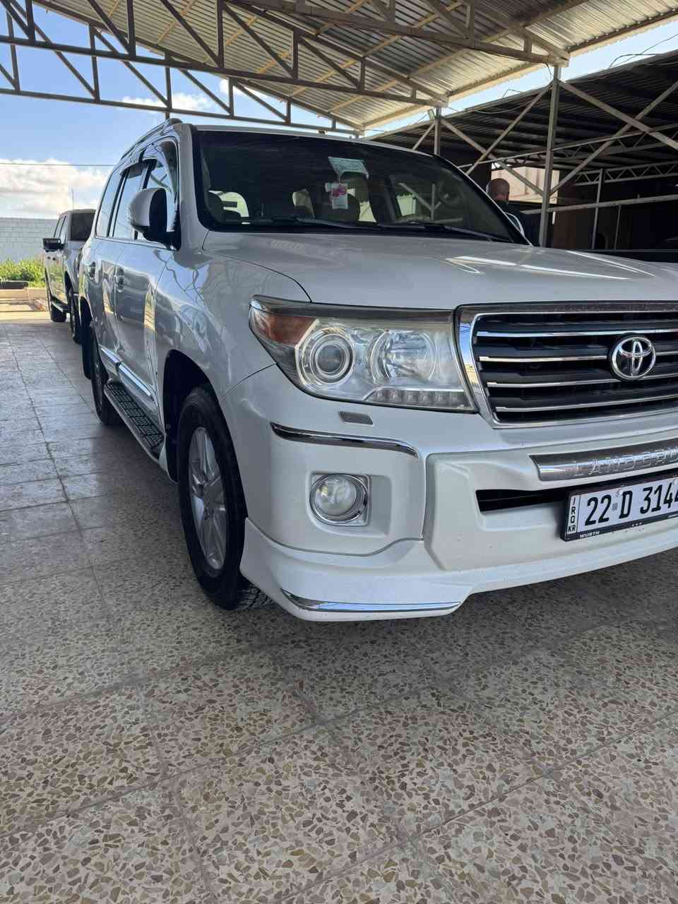 تويوتا لانكدروز GXR
موديل2013
V6
فتحه
دخول ذكي 
مرايات شفط
شاشه جديده
السيارة كلين تايتل بدون ضرر
السيارة نضيفه و بحاله الوكالة
رقم اربيل سنويه جديدة تحويل مباشر 
السعر ٣٨٠$
الموقع كركوك ناحيه الزاب
للاستفسار : ***********
