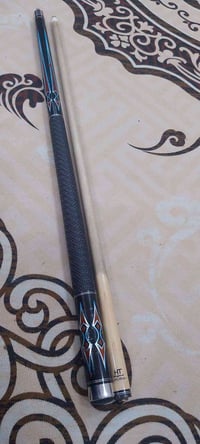 كيوب فيوري • طرحة قديمة • نظيف