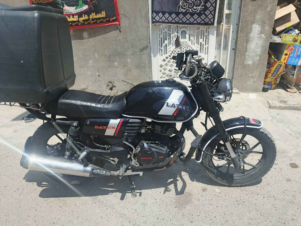 لايتي موديل 23 رقم بغداد نقوصات بسيطه ب 2200 بيها مجال بسيط *********** مكان بياع
