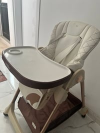 سيسم اطفال خشبي جديد غير مستعمل ومواصفات سعره ٢٠٠ الف  كرسي طعام اطفال...