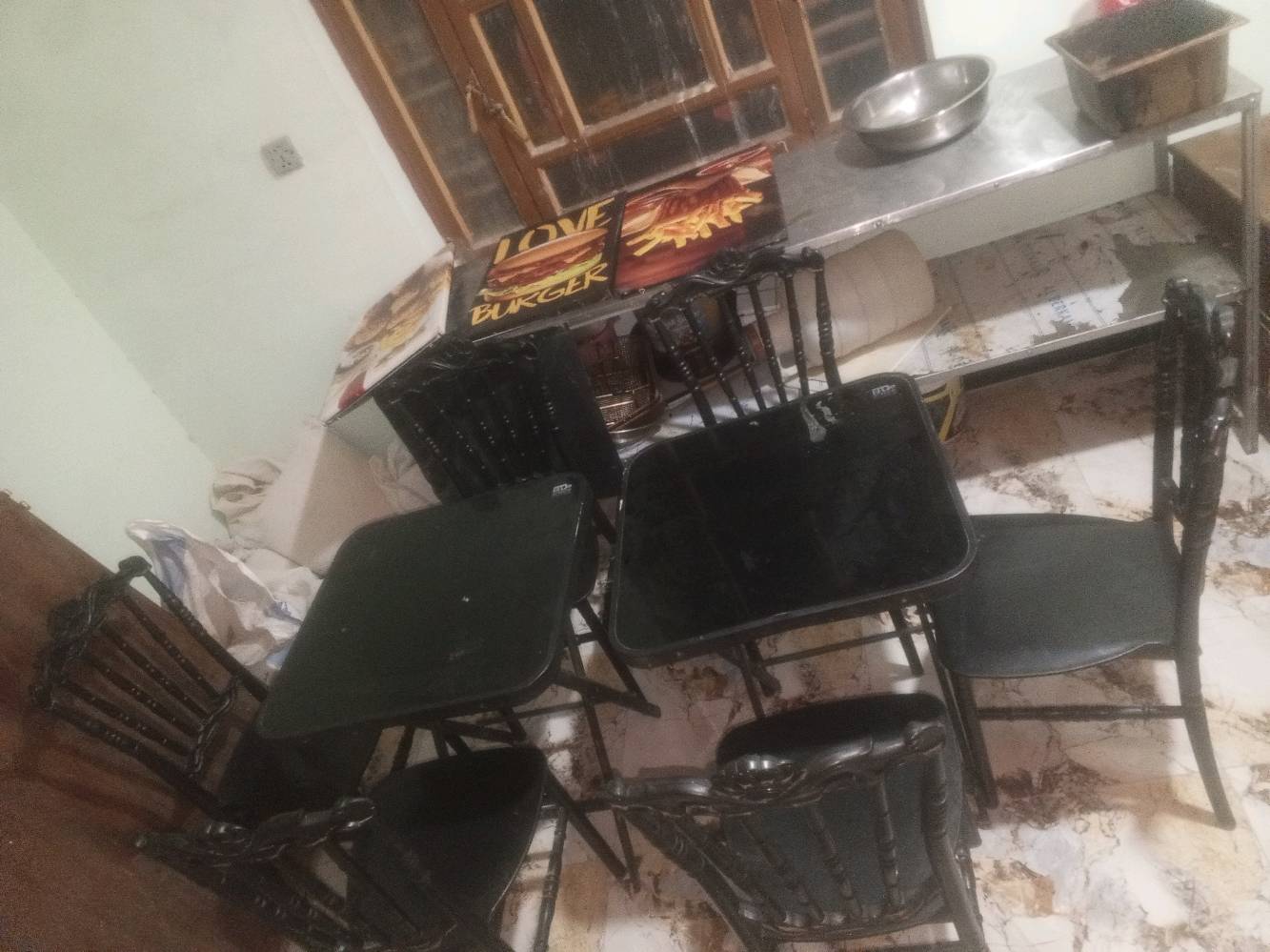 سلام عليكم غراض مطعم نضيفه للبيع وبسعر مناسب تريد ابيعلك كوم تريد ابيعلك قطع مكاني بغداد الشعله هاذ رقمي واتساب اتصل وبيك خير وادلل مستعجل حيل ع بيعتهن عدي ضرف اشراي هاذ رقمي واتساب ***********