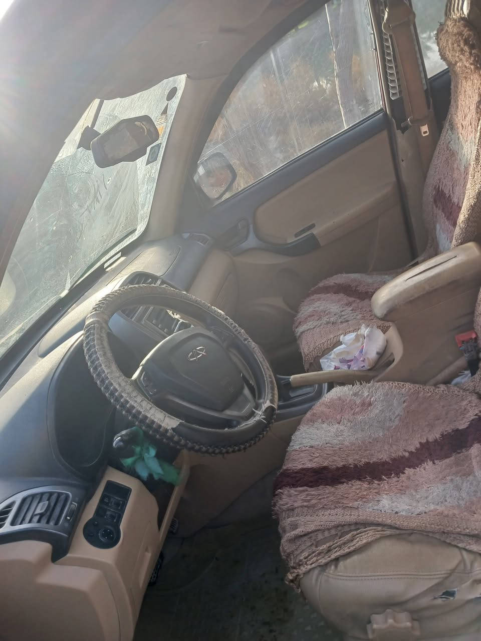 تيكو ٢٠١٣ محور كامري  ٤٩ ورقه رقم بصره  مكان سوق الشيوخ كرمه بني سعيد للإستفسار ***********
