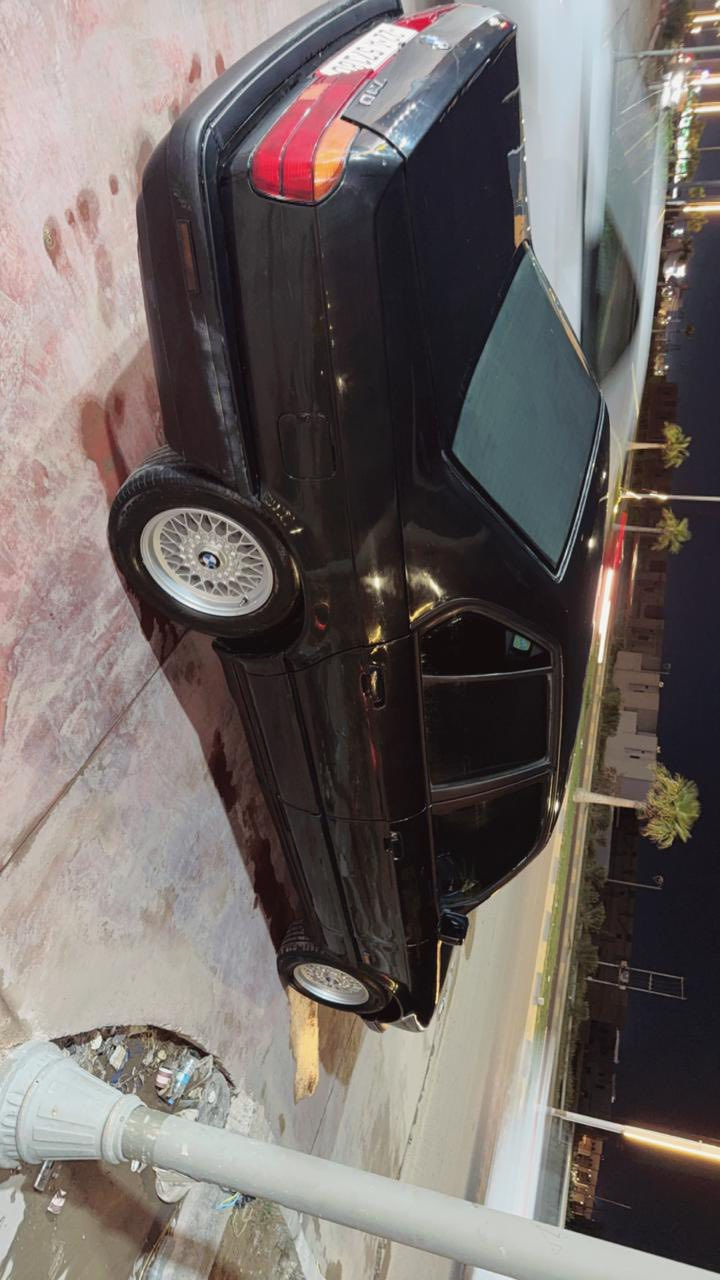 Bmw730
صبغ عام بدون حادث 

كير محرك تبريد تخم تاير صدر هزه جديده

السعر ٦٥ بيه مجال المكان تكريت رقم اربيل شرط تحويل  

رقم الهاتف ***********
