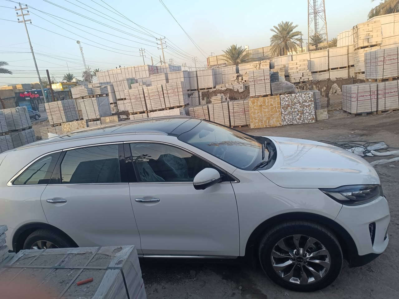 اللهم صل على محمد وال محمد سورنتو خليجي 2019للبيع فول مواصفات كفالة عامه مكان السياره كربلاء الإتصال ***********
