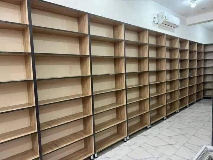 الى اصحاب المحلات التجارية و الاسواق و المكتبات و المذاخر و الصيدليات 
توفر لدينا رفوف و فاترينات للعرض و الخزن
لها خاصية تحمل الاوزان الثقيلة
 خشب MDF  صبغ حراري ضد الماء و الرطوبة 
صناعة تركيه تفصال وليس جهاز
بقياسات/ الطول 250والعرض متر والنزال 25.
بسعر 110 فقط سعر تنافسي. 
للتواصل والحجز الاتصال على الرقم *********** واتساب. 
موقعنا ميسان /العماره
