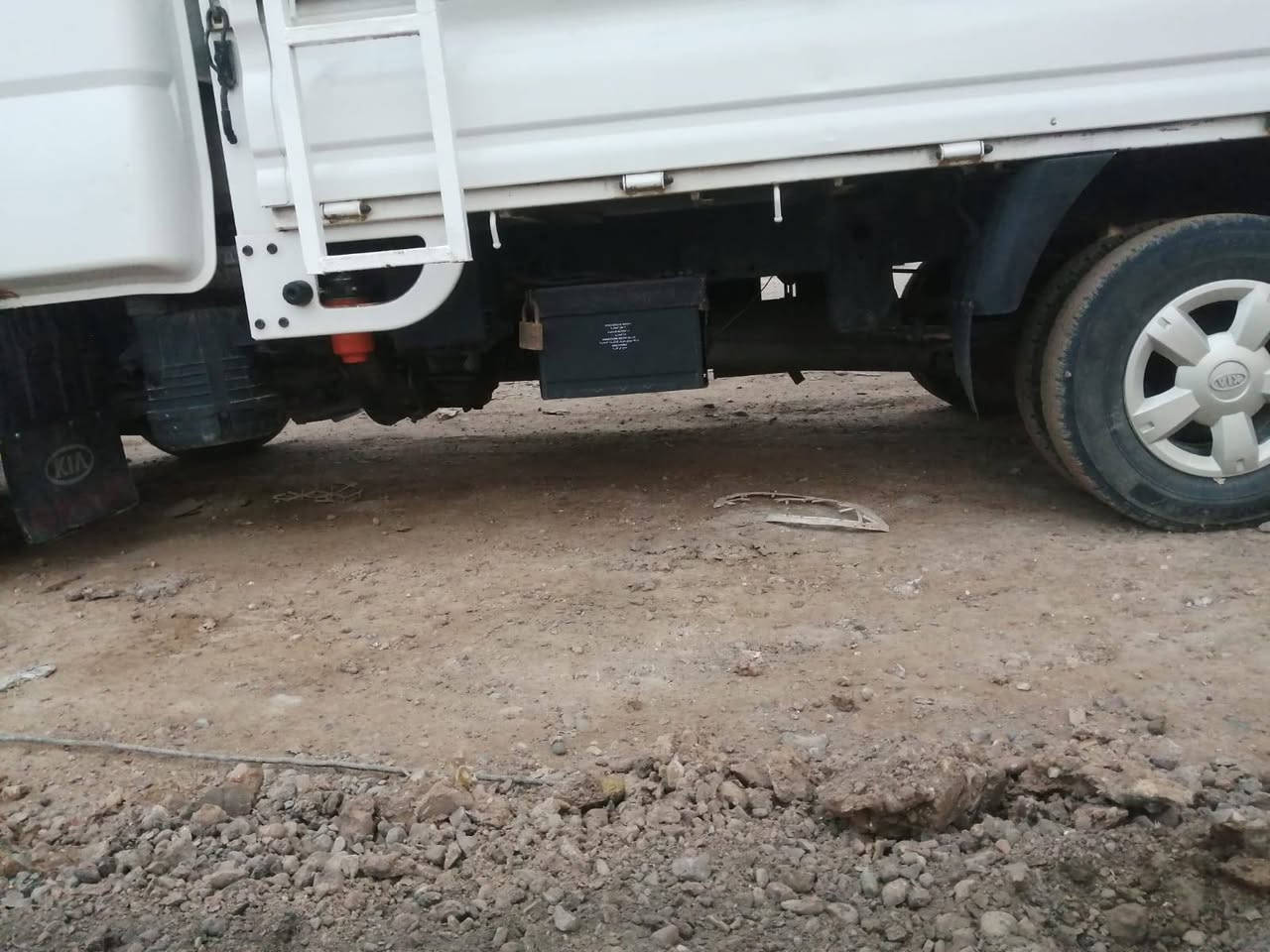 السلام عليكم ورحمة الله وبركاته
كيا حمل السعر ١٠٥ ورقه موديل ٢٠١٢ ماشيه ١٨٠ الف
رقم بغداد انكليزي باسم صاحبها 

مع المحجر بيها سونار كير محرك شاصي مكفول

بيها بس البم تعبان

العنوان بغداد التاجي قرب شركة نصر غير متواجد ع النت  رقم صاحب السياره بأول التعليق +***********. ***********
