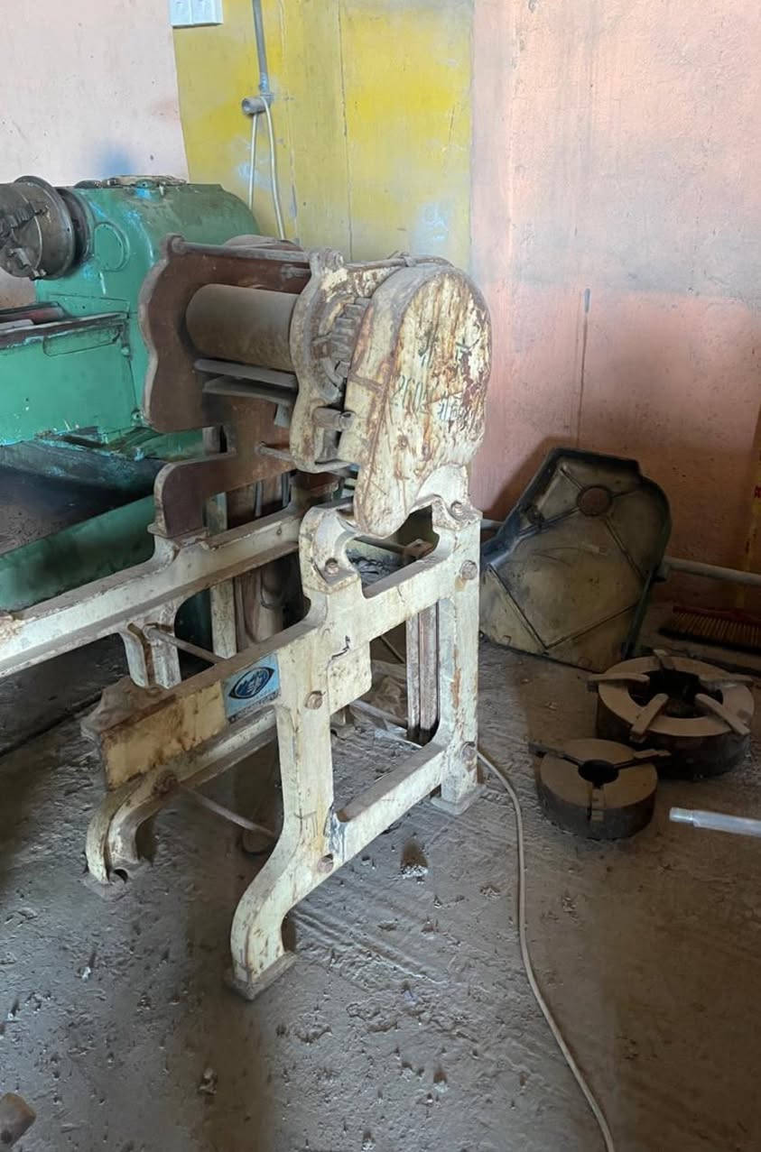 السلام عليكم 
مجموعة مكائن للبيع والسعر جدا مناسب 

تورنات CNC ياباني فانوك /عدد 2
تورنة ياباني مساحة عمل (متر) /عدد 1
تورنة فافون بلادية مساحة عمل (متر) /عدد 1
ماكنة كراين اسطوانية منشأ (الماني) /عدد 1
فريزة دبل كتر /عدد 1
منظومة تصفية سائل تبريد /عدد 1
فرن تقسية حديد /عدد 1 
فراري تعويج بليت يدوي /عدد 1 
منشار ترددي /عدد 1
رولة صغيرة /عدد 1

العدد 11 ماكنة 
العنوان بغداد 
للاستفسار اتصال ع ارقام او مراسلة خاص 
*********** واتساب 
*********** اتصال
