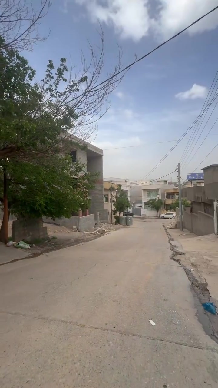 خانوو بە نرخی زەوی  نرخی ١٠ دەفتەر و ٤٠ گەڵاو مامەڵەیە لە شەهیدانی زەرگەتە ڕوبەری ٢٠٠ مەترە بۆ زانیاری زیاتر پەیوەندیمان پێوەبکەن ***********
 #realestate
