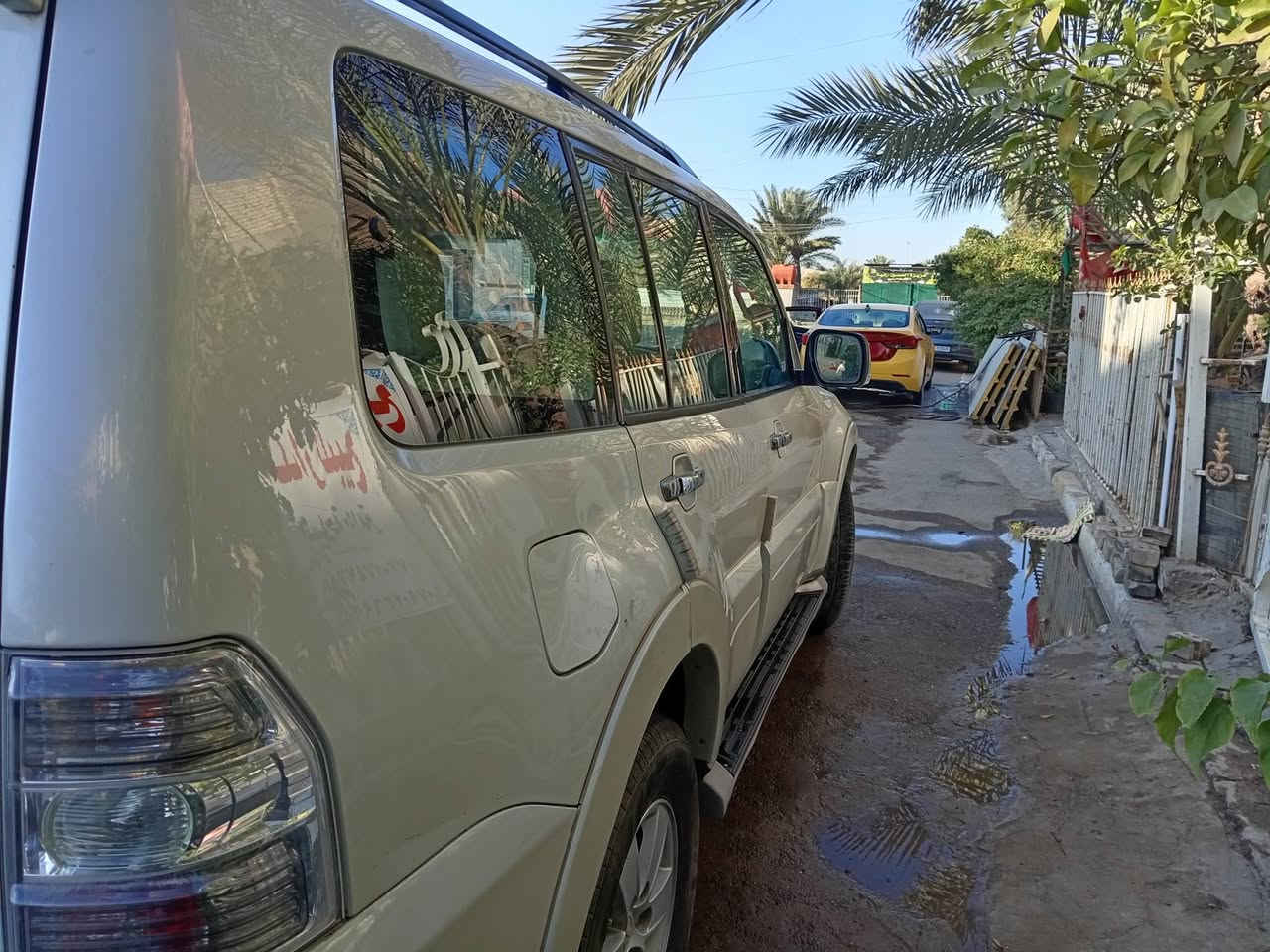 باجيرو ٢٠٠٨  للبيع او مرارس  اقل سعر منه كامل مواصفات تبريد تدفئه كير محرك مكفول سيارة بسمي مكان بغداد رقم بغداد سعر ١١٥ وبيه مجال .. الاستفسار *********** او***********
