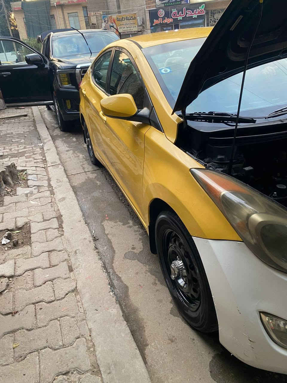 سلام عليكم الانترا للبيع موديل ٢٠١٣ امريكي حادثه قبق جنطه سياره جهازه محرك وكير خير من الله السياره بسمي
العنوان بغداد الدوره رقم *********** السعر. ٩٨ وبيها مجال
