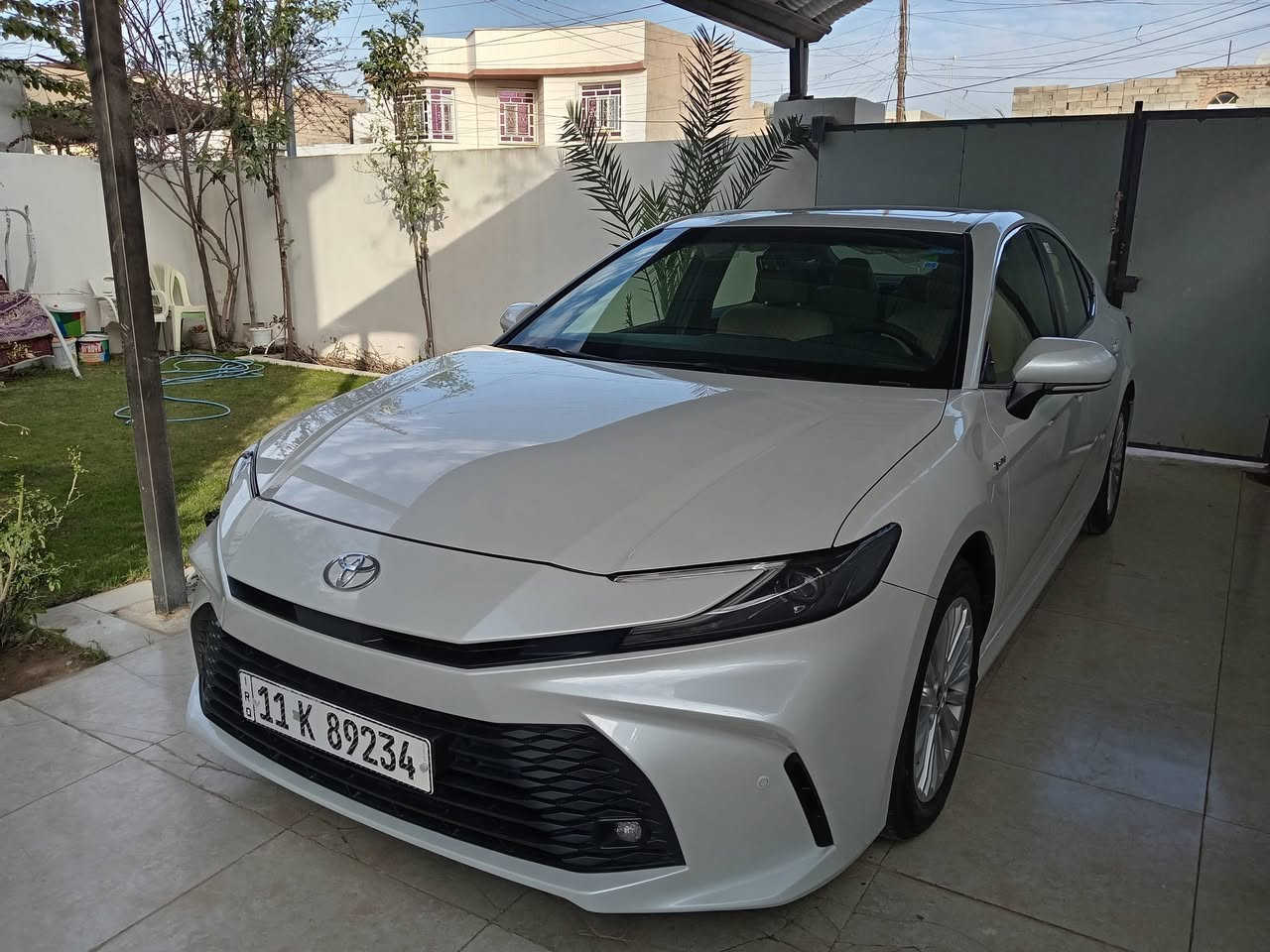 كامري 25  رقم بغداد مقترض وكفيل بيت واحد  السعر  اتصال ***********
