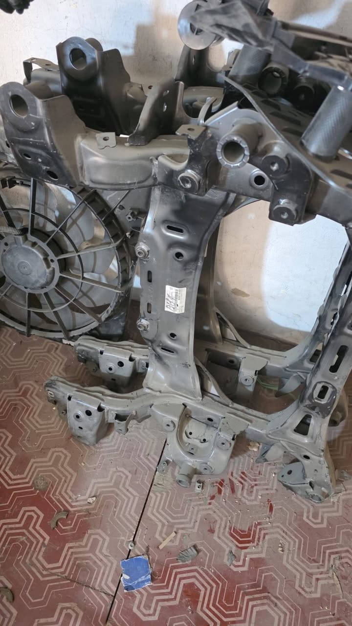 سلام عليكم شباب توفر صدر من موديل 2009 إلى 2025..
فيت بم جديد مستعمل 
فاتر دهن وفلتر كير
نوزلات
بلكات 
واجزاء محرك 
العنوان بغداد شارع النضال قرب قصر الأبيض..
الدوام من الساعة 7 صباحاً إلى 3 عصر 
***********.بادارة ليث القيسي 
***********.هذا رقم ابني رضا
