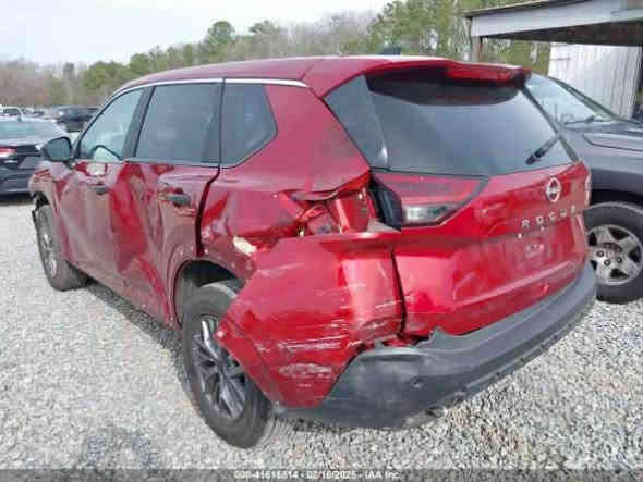 نيسان روج 2023
مواصفات عادية
حزام صبغ بدون شاصي وبدون ايرباك
(صندوك+سقف مابيهن شي)
ماشية ٨٣ كيلو
بدون رقم كاتي تترقم شمالي
مكانها اربيل سعر ١٤٠ وبيها مجال
0782 836 3623 أربيل
