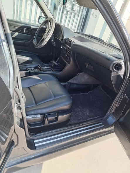 وارد ياباني
موديل 89
محدث 95
داخل جلد 
مكينة وكير شرط
حار بارد شرط 
اطارت جدد 
طخم جديد 
بخ جمالية 
***********
