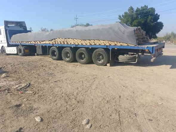 إعادة النشر 
السلام عليكم 
عربانة للبيع أربع محاور دبل التاير 11 
عربانة مكفولة من الكسر و الفطر
كفالة بريك جوبلس كهرباء  
دناكير ساف 
المواقع بابل الاسكندرية 
السعر/65 وبيها مجال
الهاتف/***********
