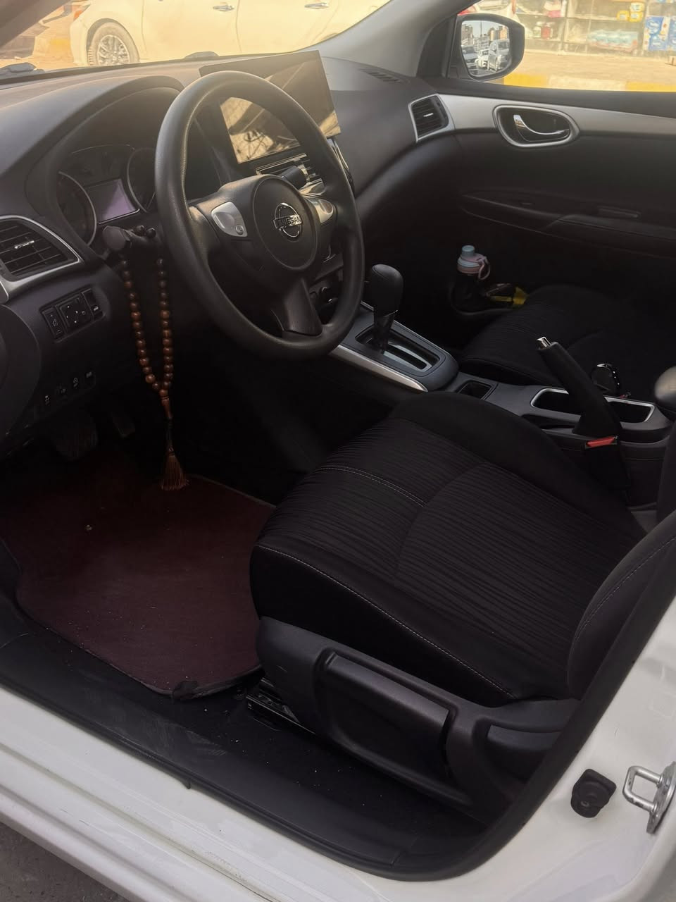 نيسان سنترا ٢٠٢٤
ماشيه 12239
بيها ظربه بل باب خلف السايق  بدون تصليح 
 
السعر ١٢٥$
***********  بي وتساب  
السيارة رقم اربيل
