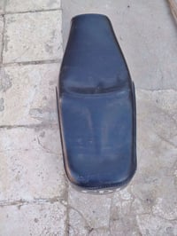 كشن للبيع يريده يعلق واني اطبله او هاذه رقمي 07847668815