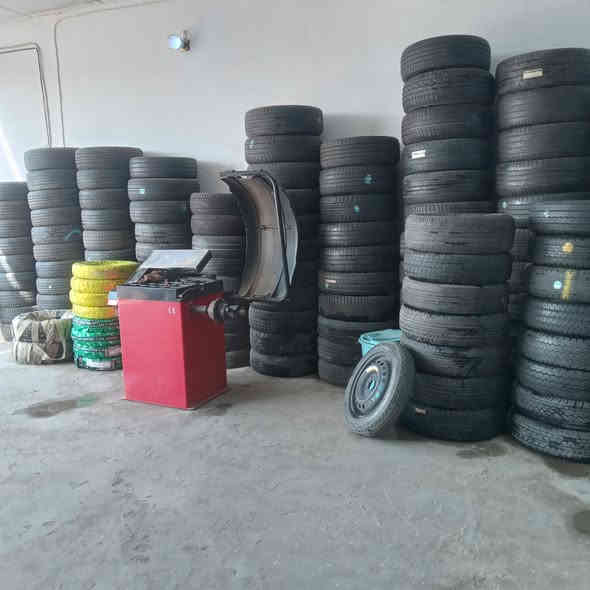 السلام عليكم ورحمة الله وبركاته 
اطارت باله ياباني اخو الجديد متوفره بحجام وقياسات من ١٢الى٢٠ 
متوفره في مجمع السلطان لبيع للاطارات الباله الياباني 
تاهو لاندكروز  سنتافي وسورنتو جارجر جالنجر تو سايز   جميع السيارات متوفره 

توصيل ماعندي  اخوان 

جمله  #ومفرد   باله ياباني درجه اولى اخو الجديد 
 

العنوان 
بغداد التاجي الشارع العام منطقة ابوالجدايدل قرب ملعب التاجيات 

للإتصال 
***********واتساب 
***********
