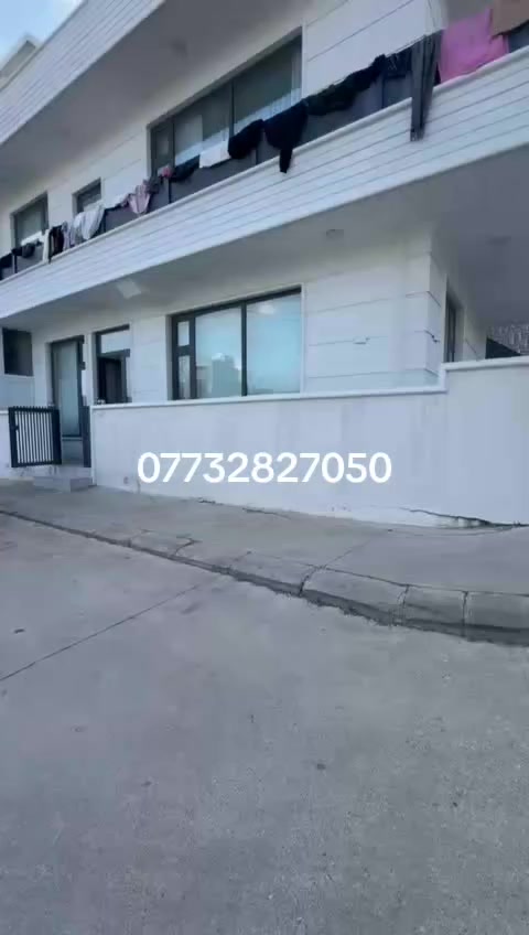 عندي بيت الايجار   في سليمانية منطقة رابرين جهت مطار
  طابق ارضي طابق واحد
١٥٠متر
غرف نوم ١
هول
صاله متبخ 
صحيات هولل 
كبيره

وتساب ***********
تیلفون ***********
